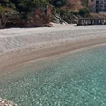 Green Coast Palase Sun Kissed Terrace 1-Bedroom Villa
